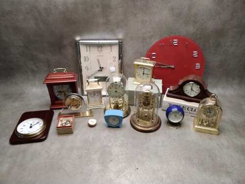 Assorted clocks including quartz and mechanical movements