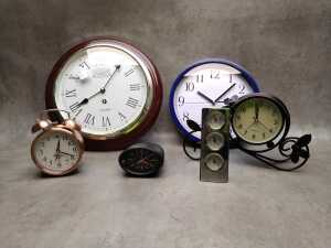 Assorted quartz clocks - 3