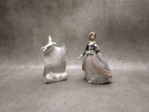 Two Lladro figures, including 'Collector's Society' plaque