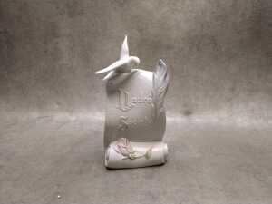 Two Lladro figures, including 'Collector's Society' plaque - 2
