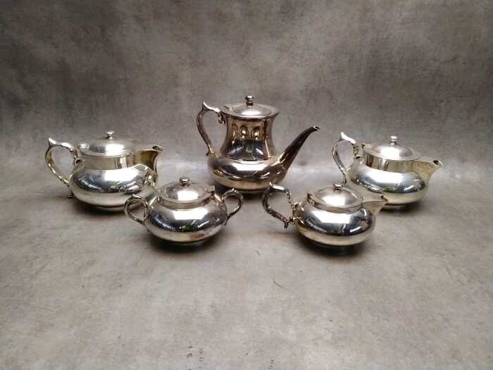 Strachan, Challenge and Robur silver plated holloware