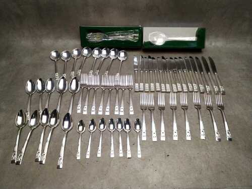 Community silver plated cutlery setting for eight