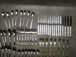 Community silver plated cutlery setting for eight - 2