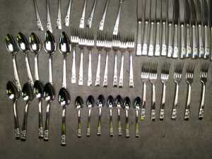Community silver plated cutlery setting for eight - 3