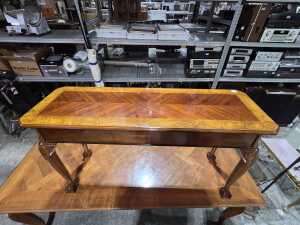 Mahogany-finished side table - 2