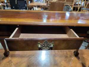 Mahogany-finished side table - 5