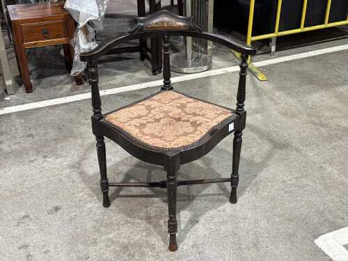 Antique Edwardian style mahogany corner chair