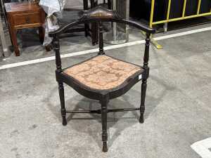 Antique Edwardian style mahogany corner chair