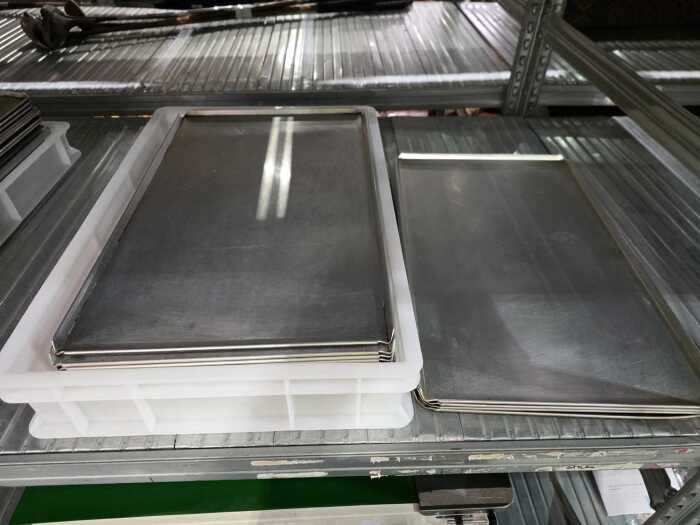 20 commercial stainless steel baking trays