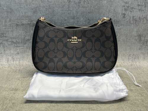 Designer style handbag & slipcase