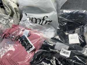 Group of Women's clothing size XS - 3