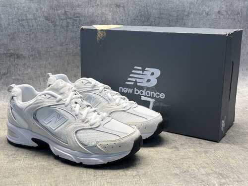 New Balance 530 size US 7.5 Men's