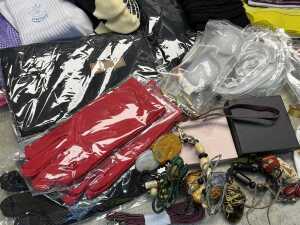 Group of Women's accessories - 4