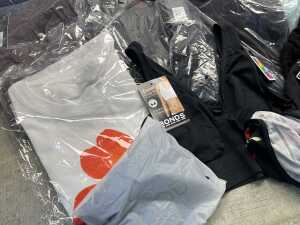 Group of Women's clothing size XL - 4