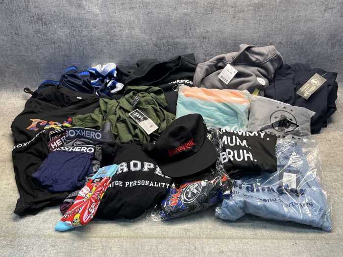Group of Men's clothing size XXL+