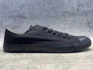 Etiko Low Cuts size US 13 Men's - 2