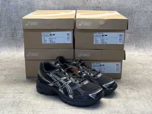 Four pairs of Asics Gel-1130 GS size US 5 Kids