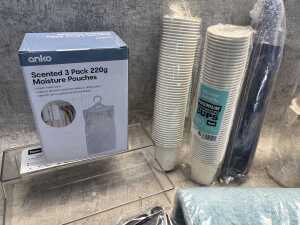 Group of homewares - 2