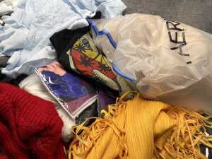 Group of assorted clothing & accessories - 3