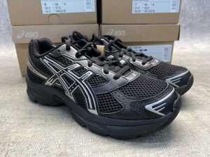 Four pairs of Asics Gel-1130 GS - 2