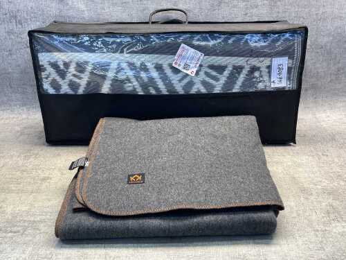 Outdoor rug & Arcturus wool blanket