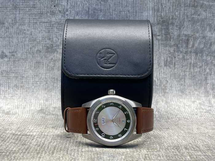 Hz wrist watch