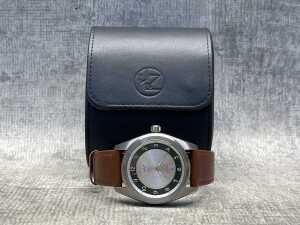 Hz wrist watch