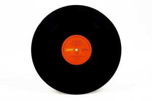 AC/DC 'Who Made Who' vinyl record - 3