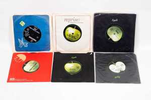 Seventeen Beatles and John Lennon 7" vinyl singles - 3