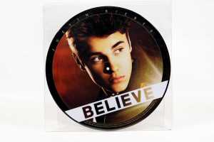 Ed Sheeran and Justin Bieber vinyl records - 4