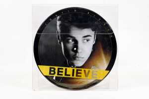 Ed Sheeran and Justin Bieber vinyl records - 5