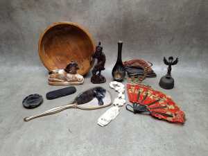Collection of Oriental decorative items - 2