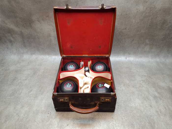 Henselite Super grip lawn bowls