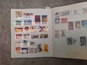 Five World stamp albums, Australia - 4