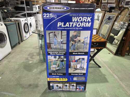 Werner 225 kg mobile adjustable work platform