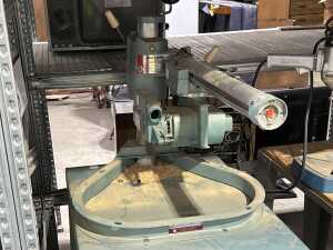 Black & Decker DeWalt Model 1100 radial arm saw - 2