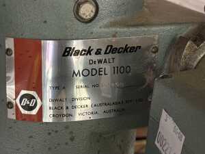 Black & Decker DeWalt Model 1100 radial arm saw - 3