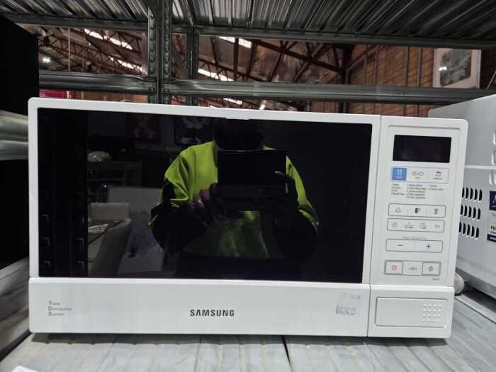 Samsung 23 L microwave oven