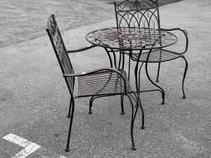 Three-piece metal bistro setting - 2