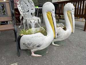 Pair of painted pelican garden planters - 3