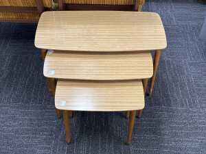 Mid-century nest of three tables - 2