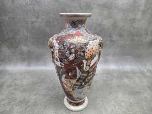 Japanese Satsuma ceramic vase with figural scenes
