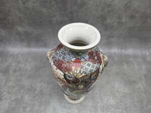 Japanese Satsuma ceramic vase with figural scenes - 5
