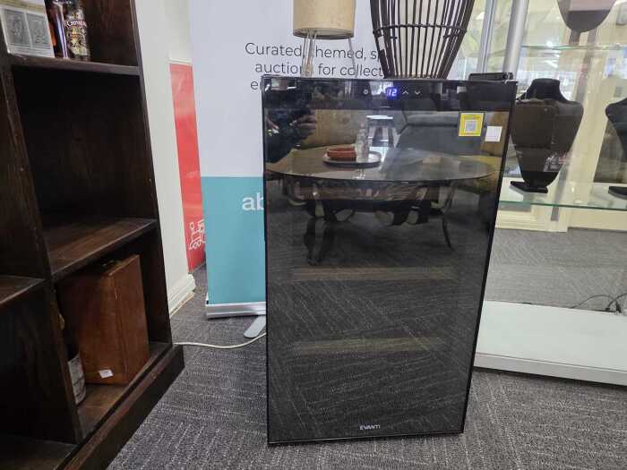 Devanti 80 L compressor wine cooler