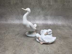 Three Nao by Lladro porcelain figures, plus a floral pot - 4