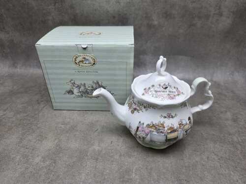 Royal Doulton 'Brambly Hedge' porcelain teapot
