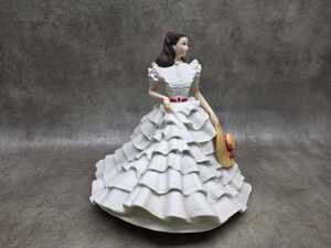 Three Franklin Mint bisque porcelain 'Gone With the Wind' figures - 3