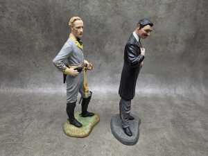 Three Franklin Mint bisque porcelain 'Gone With the Wind' figures - 5