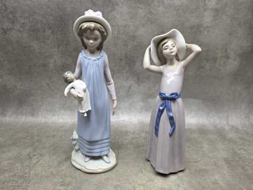 Two Lladro porcelain girl figures