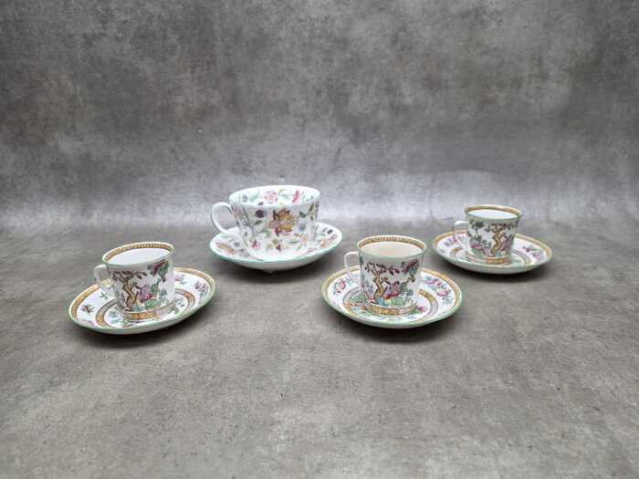 Four porcelain duos